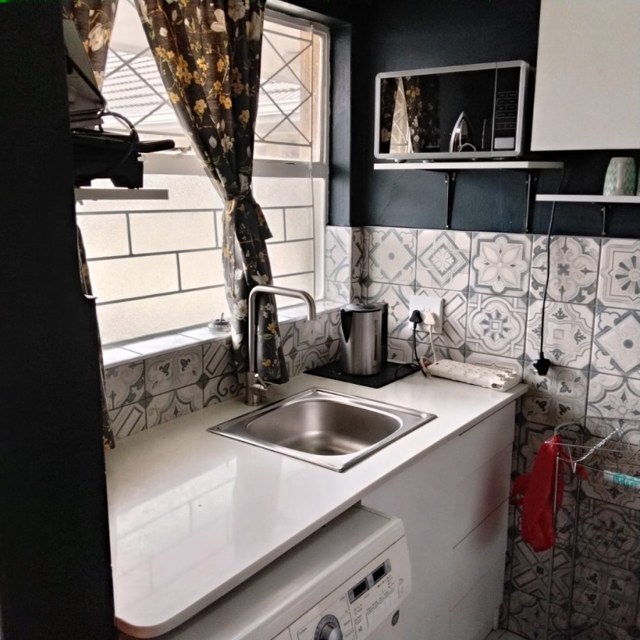 To Let 1 Bedroom Property for Rent in Rosebank Western Cape